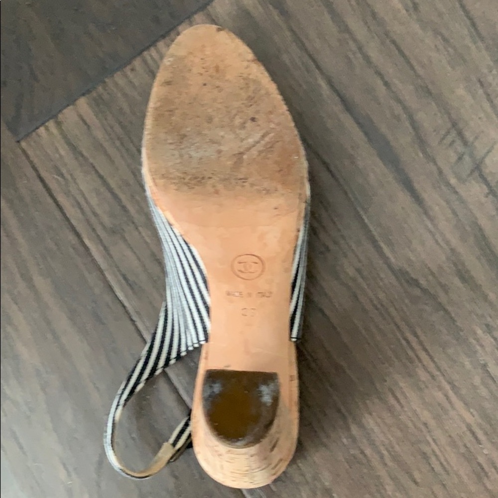 Chanel - Picture 5 of 6